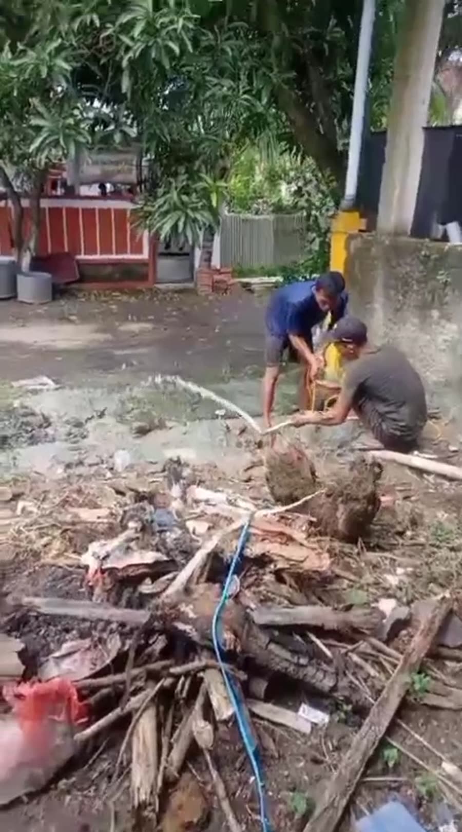 Video proses pengeboran sumur 2